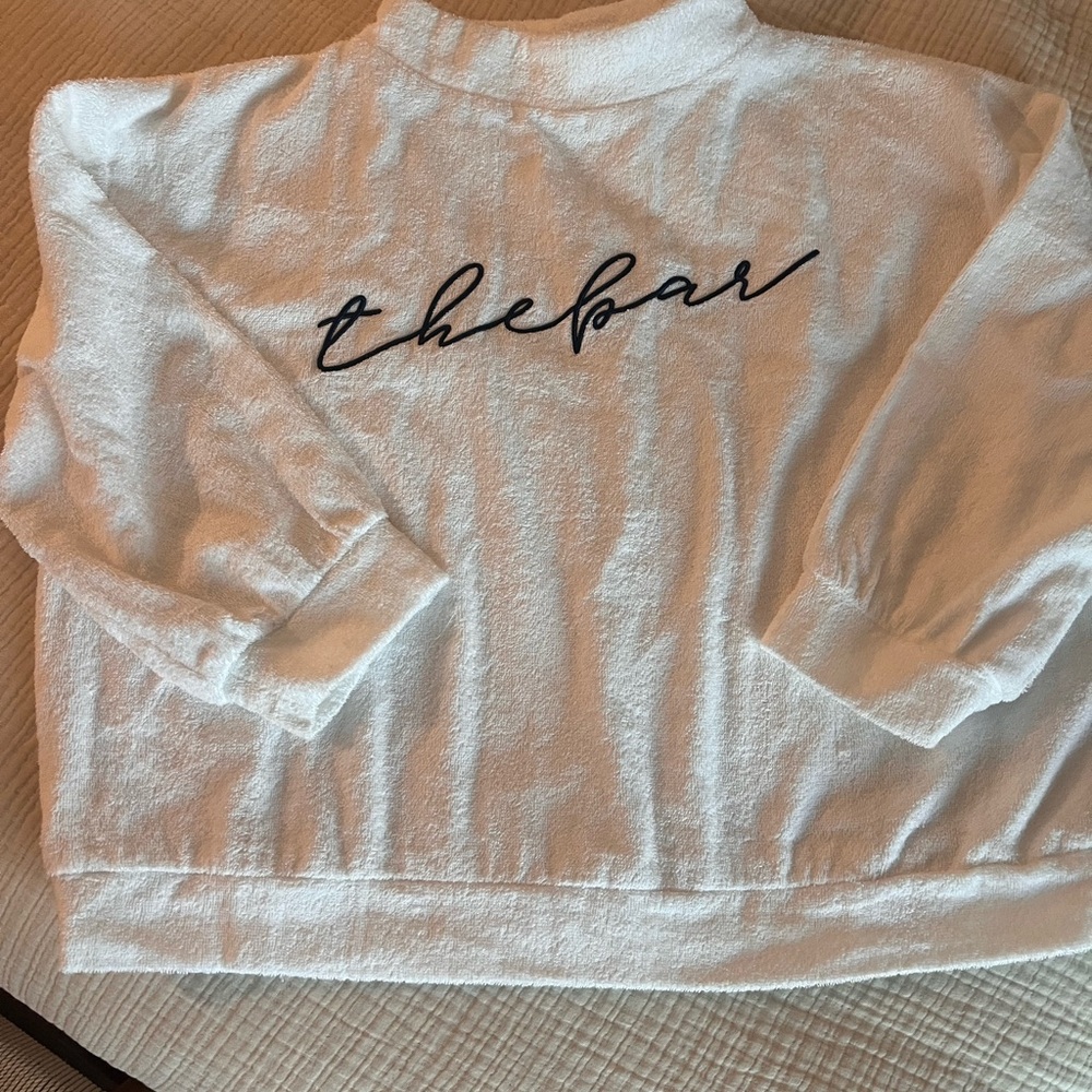 The Bar TERRY HIGHNECK SIGNATURE White Crew Neck Sweater - Picture 5 of 6